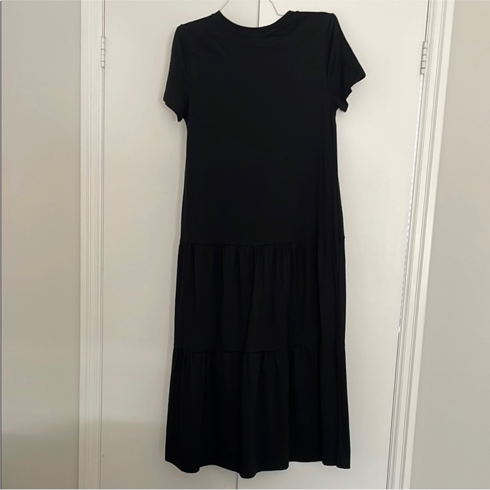 FARM Rio tiered tee shirt dress Black
AMO Graphic Maxi XXS - Picture 5 of 6